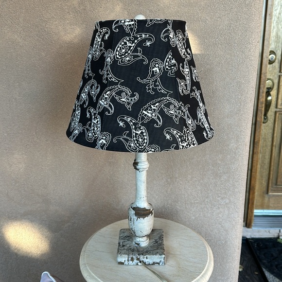 A’Homestead Shoppe, Inc white washed distressed Paisley Striped black white lamp - Picture 6 of 15